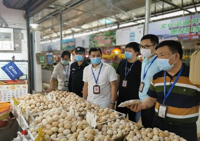 部门联动 “五一”双打行动聚焦家禽家畜市场整治